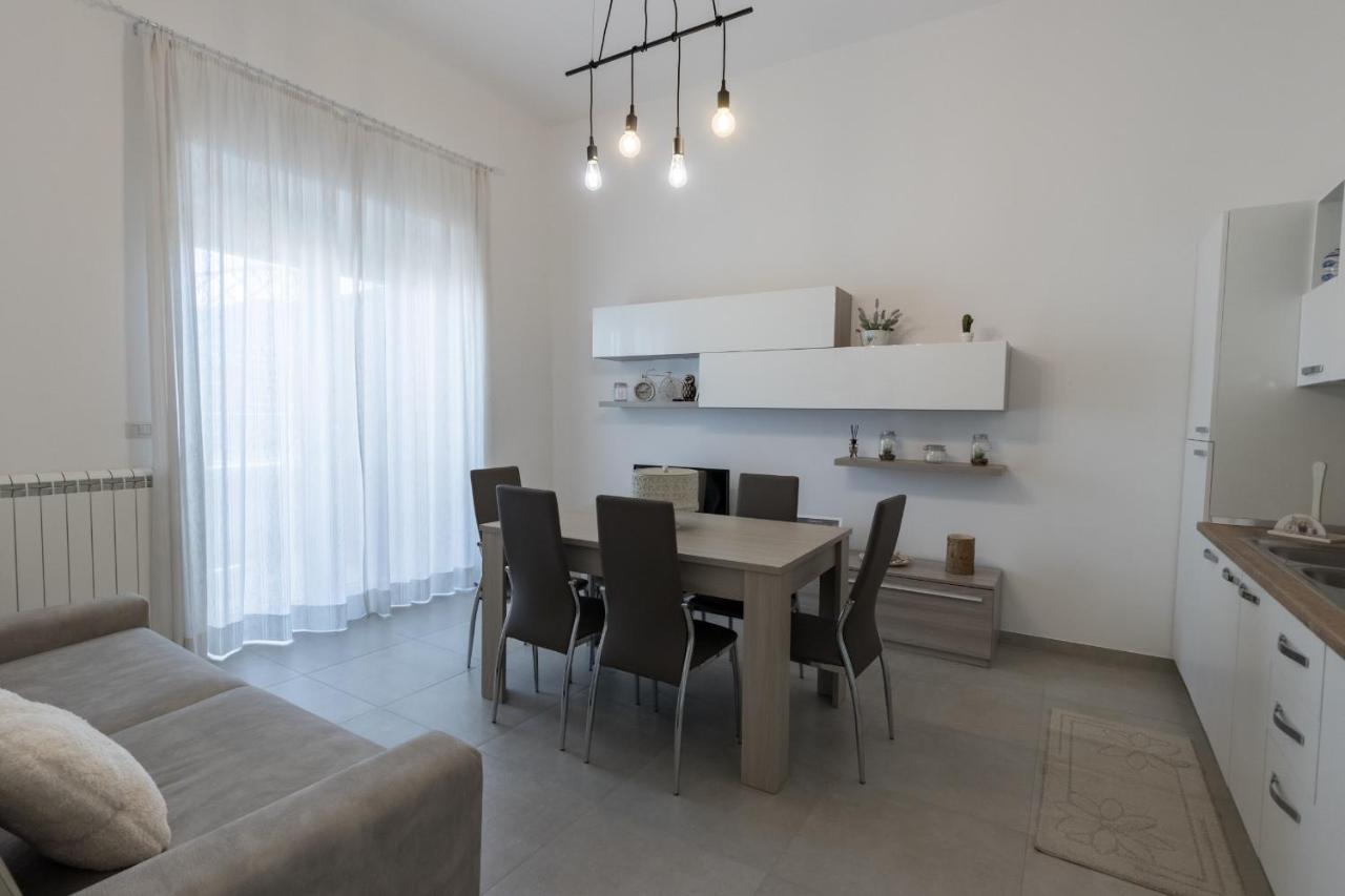Drooms. Felline Exterior foto